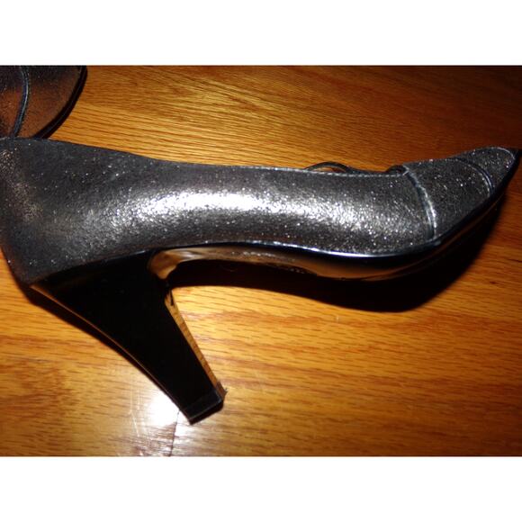 Sofft Metallic/black peep toe heels 9 Leather 3 /14" heel - Picture 7 of 7